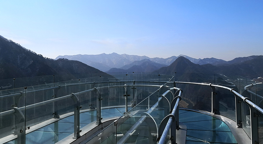 sensations voyage voyages incontournables corée du sud top 10 korea-pyeongchang-ari-hill-jeongseon-skywalk-pont-de-verre