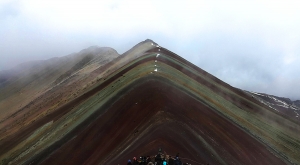sensations-voyage-sensationsvoyage-perou-peru-cusco-cuzco-rainbow-mountain-7-couleurs-sommet