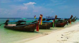 sensationsvoyage-voyage-thailande-beach-long-tail